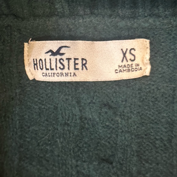 Hollister Big Comfy Sweater - Picture 5 of 5